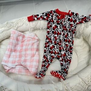2pc Disney Princess Swaddle & Minnie Mouse Zipper Onesie